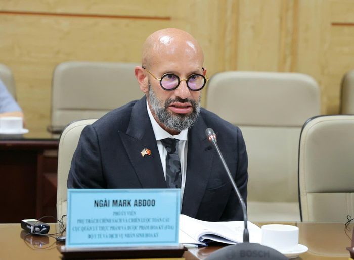 Ông Mark Abdoo, Phó Ủy viên phụ trách Chính sách và Chiến lược Toàn cầu của FDA Hoa Kỳ phát biểu. Ảnh: Trần Minh