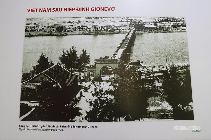 Hình ảnh sông Bến Hải, vĩ tuyến 17 từng chia cắt hai miền Nam - Bắc suốt 21 năm. Ảnh: T.Anh