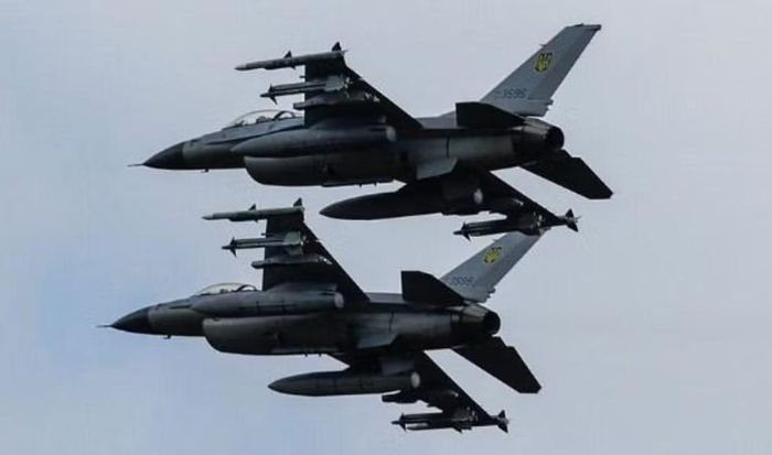 Theo Không quân Ukraine, chiếc F-16 đang thực hiện nhiệm vụ đánh chặn các mục tiêu trên không của Nga tại một khu vực tiền tuyến khi xảy ra sự cố.