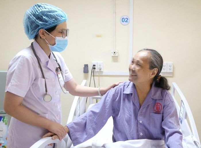 Người bệnh phục hồi sau 7 ngày điều trị tích cực. Ảnh: BVCC,