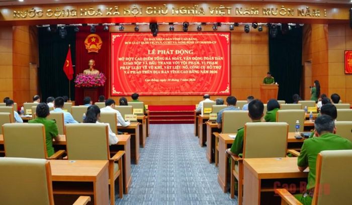 Lễ phát động được tổ chức trực tiếp kết hợp trực tuyến, kết nối đến điểm cầu UBND các xã, phường trên địa bàn tỉnh Cao Bằng