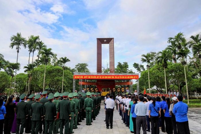 Các liệt sĩ sẽ yên nghỉ tại Nghĩa trang Liệt sĩ Độc Lập trong sự quan tâm chăm sóc, hương khói của Đảng bộ, chính quyền, lực lượng vũ trang và nhân dân tỉnh Điện Biên; giữa vòng tay đồng đội và nhân dân. Tổ quốc đời đời ghi công, nhân dân mãi mãi ghi nhớ sự hi sinh cao cả của các Anh hùng liệt sĩ
