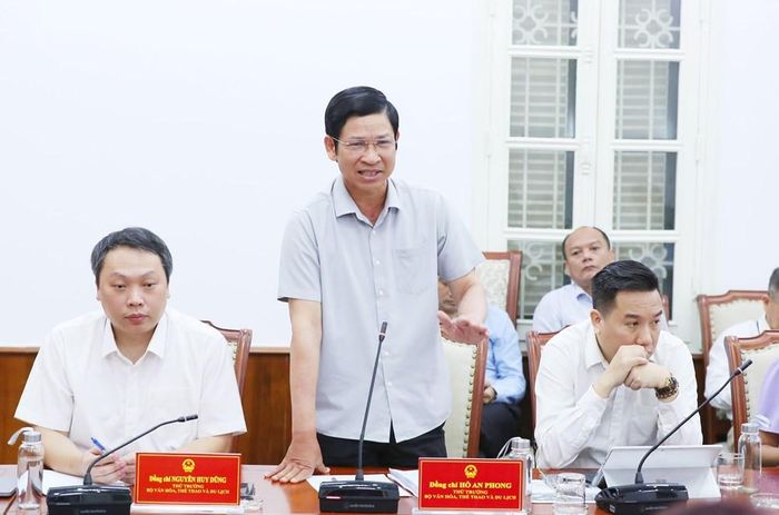 Thứ trưởng Hồ An Phong phát biểu