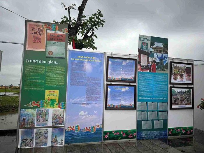 Các chuyên đề trưng bày làm nổi bật giá trị tư tưởng và học thuật của Danh nhân văn hóa Lê Quý Đôn. Ảnh: Xã Lê Quý Đôn