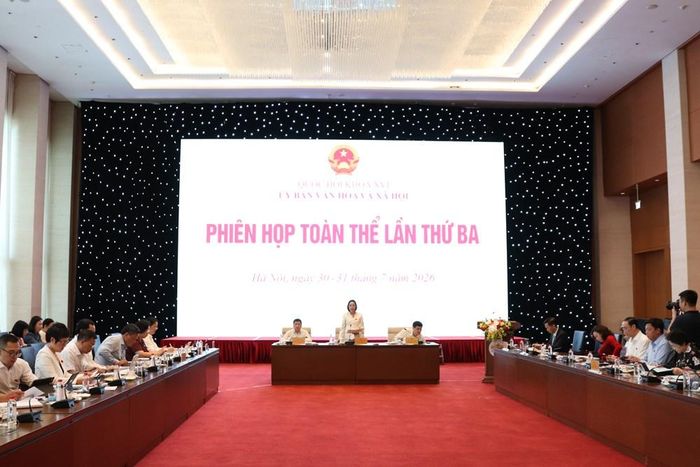 Quang cảnh phiên họp