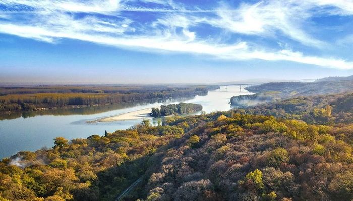 Sông Danube, đoạn chảy qua Serbia. Ảnh: Serbia Travel