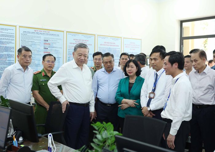 Chiều 1/7/2025, Tổng Bí thư Tô Lâm đến thăm, kiểm tra hoạt động của chính quyền địa phương hai cấp tại xã Phúc Thịnh, thành phố Hà Nội. Ảnh: Thống Nhất – TTXVN