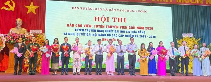 Các thí sinh dự Hội thi báo cáo viên, tuyên truyền viên giỏi năm 2026, khu vực II. Ảnh: Đảng ủy Chính phủ