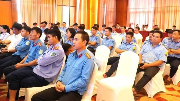Đại biểu tham dự hội nghị tập huấn.