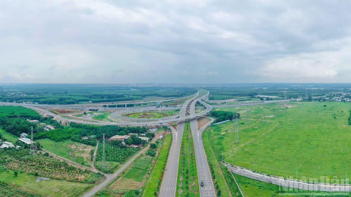 Thành phố Đồng Nai đã và đang được Trung ương dành nguồn lực lớn đầu tư hệ thống hạ tầng giao thông chiến lược.