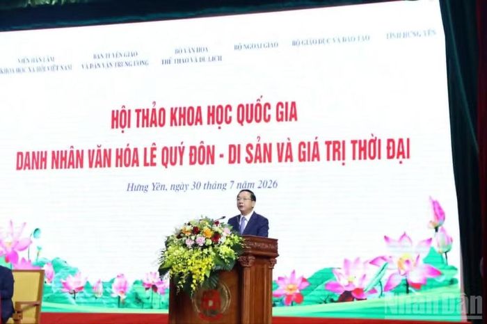 Đồng chí Trịnh Văn Quyết, Ủy viên Bộ Chính trị, Bí thư Trung ương Đảng, Trưởng Ban Tuyên giáo và Dân vận Trung ương, phát biểu chỉ đạo.