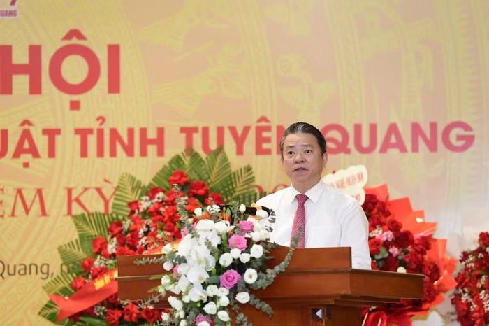 Đồng chí Trần Mạnh Lợi phát biểu tại đại hội.