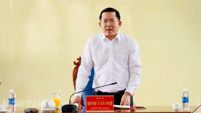 Phó Bí thư Tỉnh ủy An Giang, Bí thư Đảng ủy Đặc khu Phú Quốc Đinh Văn Nơi phát biểu.