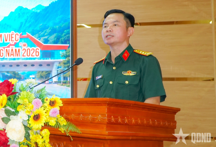 Đại tá Bùi Xuân Thắng phát biểu khai mạc chương trình.