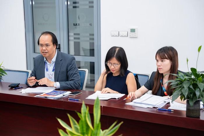 PGS. TS Nguyễn Phú Khánh - Phó Tổng Giám đốc ĐH Phenikaa, Chủ tịch Mạng lưới UK–Viet Nam EmpowerTNE chia sẻ.