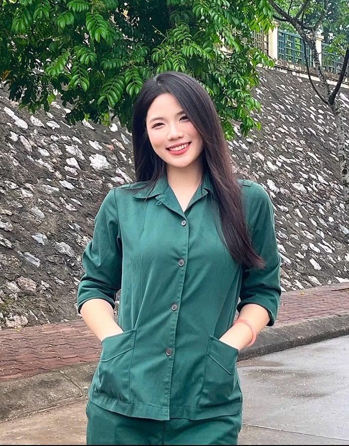 Ngoài giờ học, Ái Linh luôn dành thời gian trau dồi kỹ năng và tích lũy thêm những trải nghiệm mới.