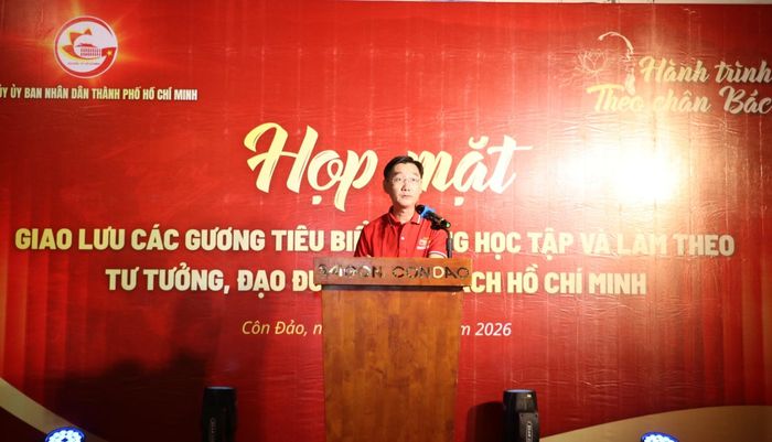  Đồng chí Nguyễn Trường Giang phát biểu tại họp mặt 