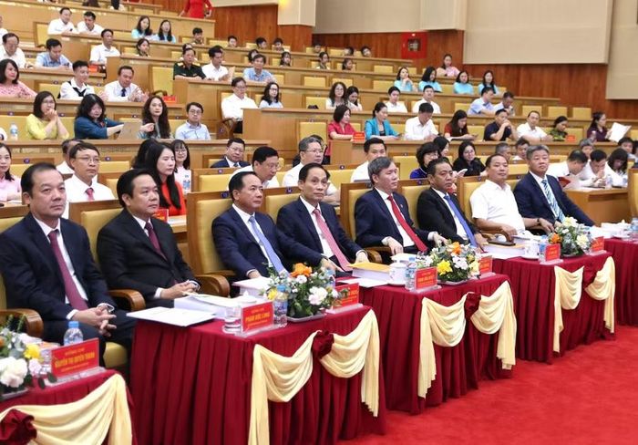 Các đại biểu tham dự buổi lễ. Ảnh: Đinh Chiến.