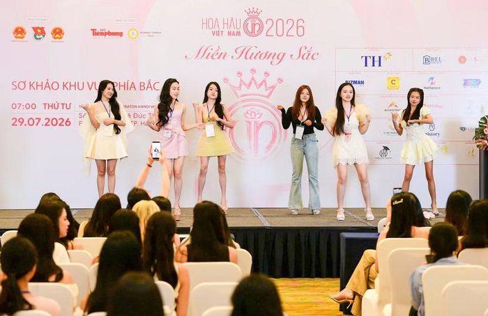 Trong lúc đợi kết quả, Quỳnh Hương bày tỏ sự hồi hộp. Cô cho biết lần đầu có những trải nghiệm mới lạ, được giao lưu, gặp gỡ nhiều thí sinh ở các tỉnh, thành.