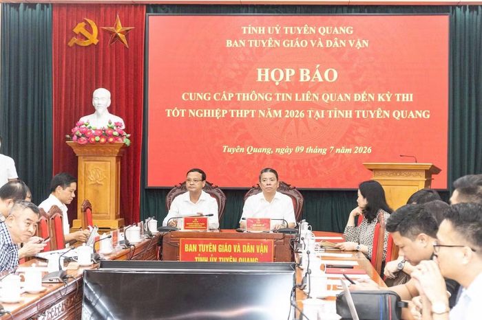 Tuyên Quang họp báo cung cấp thông tin liên quan đến kì thi tốt nghiệp THPT năm 2026 tại tỉnh. Ảnh: Đức Anh
