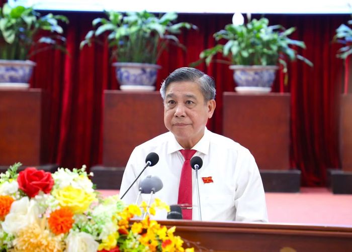 Ông Đồng Văn Thanh - Chủ tịch HĐND TP. Cần Thơ phát biểu tại kỳ họp. Ảnh: Nhật Huy.