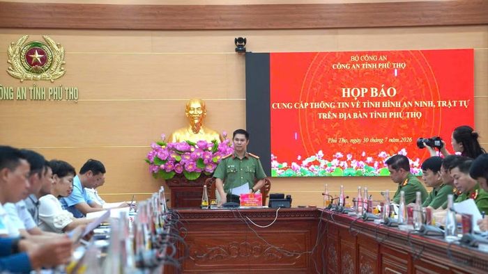 Quang cảnh buổi họp báo