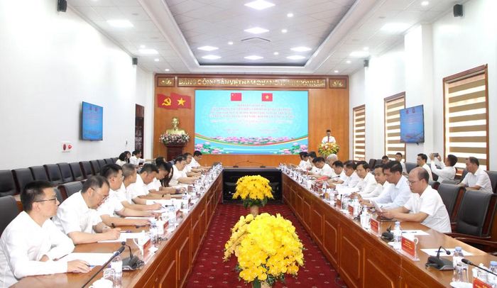 Quang cảnh hội đàm.
