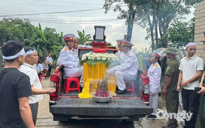 Hài cốt liệt sĩ được an táng tại khu lăng mộ chi họ Thái, thuộc Nghĩa trang Đồng Kênh.