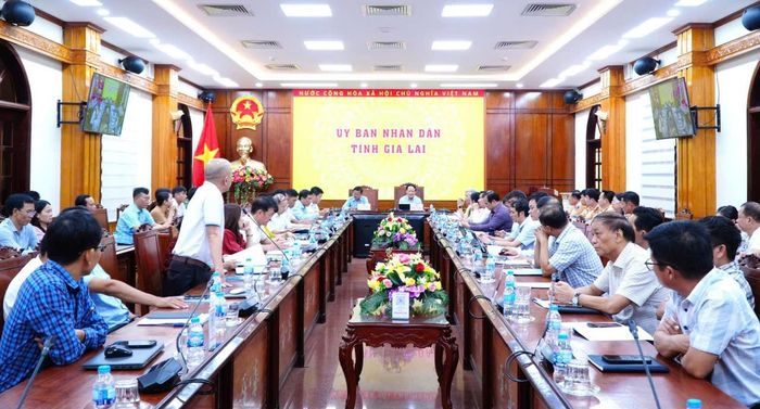 Hội nghị sơ kết công tác bảo đảm trật tự, an toàn giao thông (ATGT) 6 tháng đầu năm và triển khai nhiệm vụ 6 tháng cuối năm 2026.
