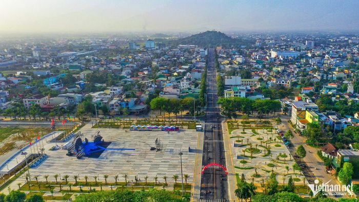 Nghiên cứu mô hình đơn vị hành chính cấp xã mang tính hạt nhân tiêu biểu. Ảnh: Minh Thu