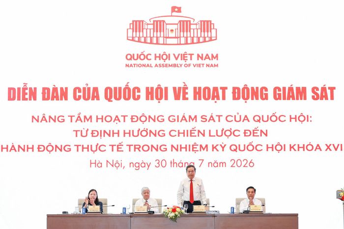 Chủ tịch Quốc hội Trần Thanh Mẫn chủ trì diễn đàn. Ảnh: QH