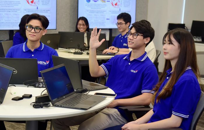 Sinh viên Trường Đại học Khoa học và Công nghệ Hà Nội. Ảnh: USTH