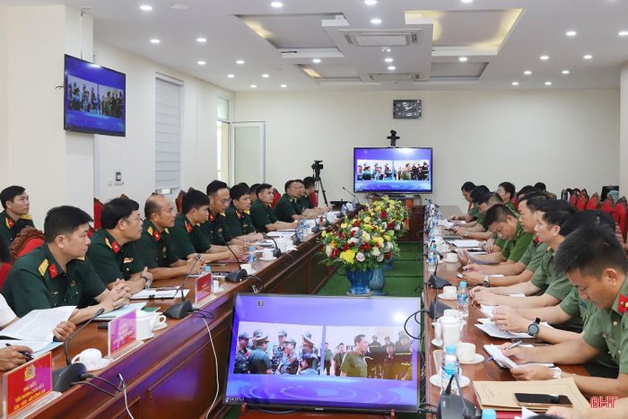Toàn cảnh điểm cầu Hà Tĩnh.
