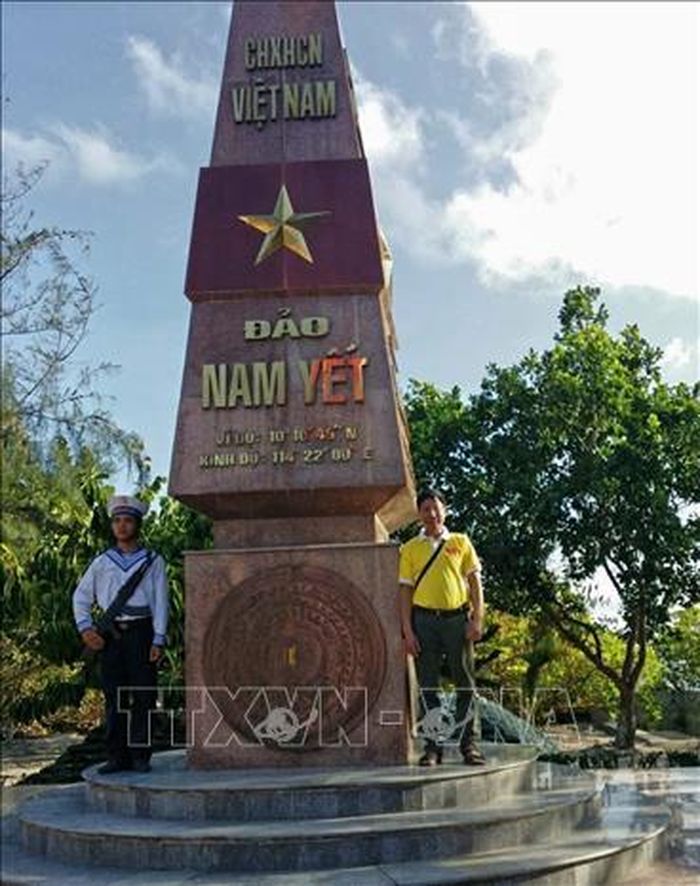 Anh Nguyễn Văn Cường trong chuyến thăm Trường Sa năm 2015. Ảnh: Nhân vật cung cấp