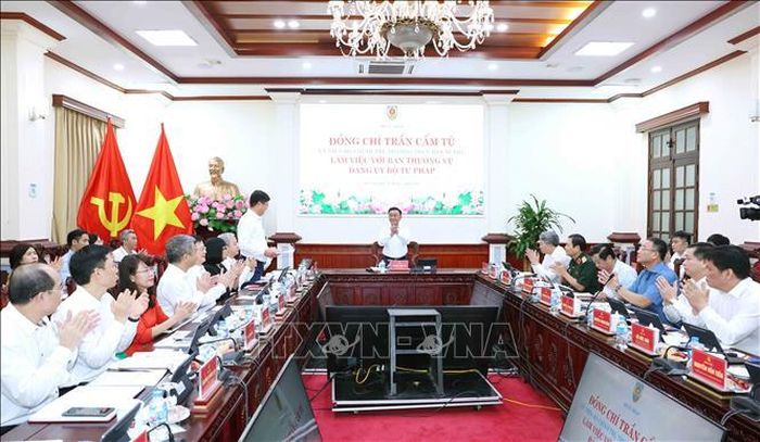 Quang cảnh buổi làm việc. Ảnh: Phương Hoa/TTXVN