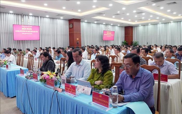 Các đại biểu dự hội nghị.