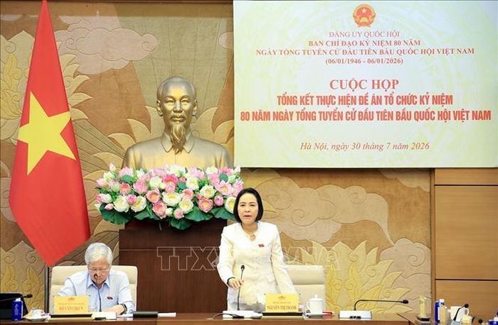 Phó Chủ tịch Quốc hội Nguyễn Thị Thanh phát biểu.