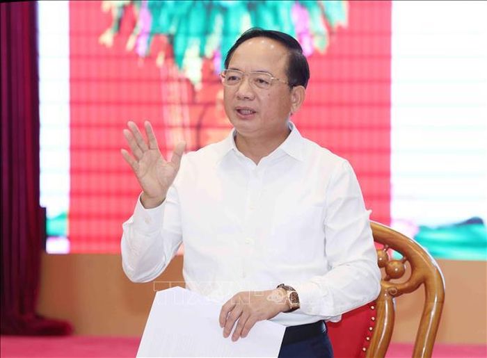 Đồng chí Trịnh Văn Quyết, Ủy viên Bộ Chính trị, Bí thư Trung ương Đảng, Trưởng Ban Tuyên giáo và Dân vận Trung ương phát biểu chỉ đạo buổi làm việc. Ảnh: Phương Hoa/TTXVN