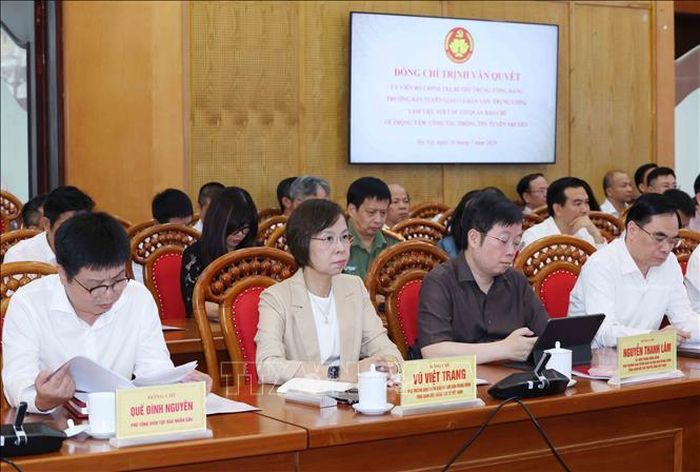 Lãnh đạo các cơ quan Thông tấn, báo chí dự buổi làm việc. Ảnh: Phương Hoa/TTXVN