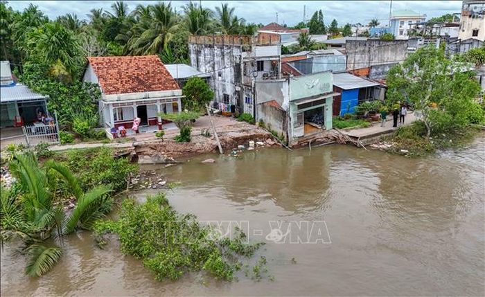 Điểm sạt lở bờ sông Rạch Mọp trên địa bàn xã An Lạc Thôn, thành phố Cần Thơ.