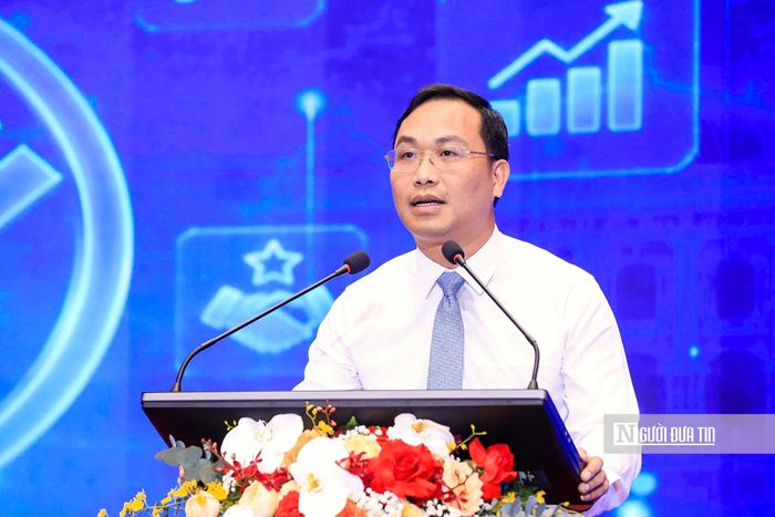 Ông Nguyễn Tiến Thiết - Chánh văn phòng UBND Thành phố Hà Nội phát biểu.