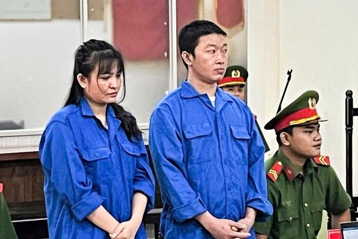 Sinh và Hữu tại tòa án (Ảnh: K.Đ.).