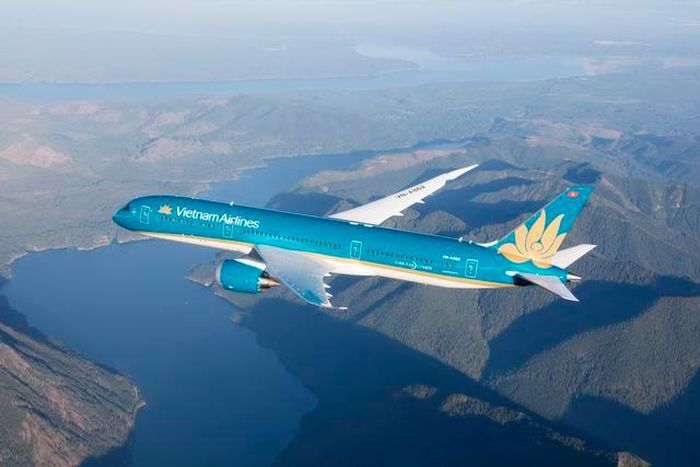Vietnam Airlines tiếp tục mở rộng mạng bay quốc tế, nâng cao năng lực khai thác và chất lượng dịch vụ, tạo nền tảng củng cố vị thế của Hãng hàng không Quốc gia trên thị trường khu vực và quốc tế.