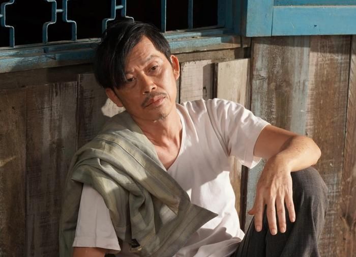 Hoài Linh thăng hoa với hai phần phim điện ảnh Làm Giàu Với Ma, dù xa nghệ thuật một thời gian dài.