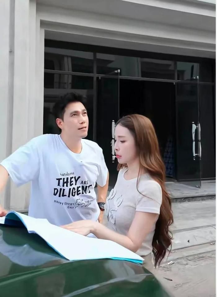 NSƯT Việt Anh cho biết căn nhà dự kiến hoàn thiện sau khoảng sáu tháng. Ảnh: Chụp màn hình FBNV 