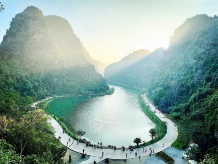 Thắng cảnh Kẽm Trống. Ảnh: Sưu tầm Internet