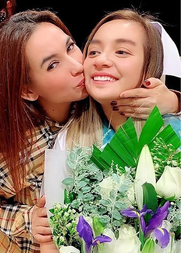 Sau khi bài đăng được chia sẻ, đông đảo khán giả đã để lại bình luận động viên Wendy Phạm. 