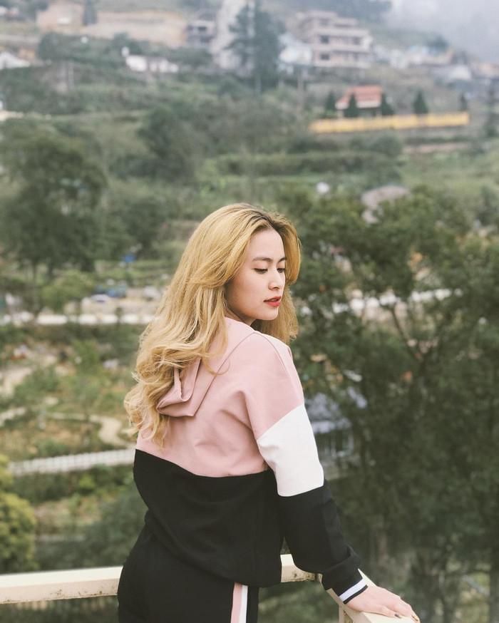 Khung cảnh xanh mát xung quanh cơ ngơi của ca sĩ Hoàng Thùy Linh.