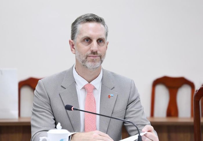 Ông Matt Jackson, Trưởng đại diện Quỹ Dân số Liên hợp quốc (UNFPA) tại Việt Nam