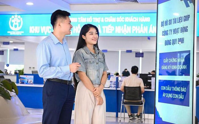 Doanh nghiệp được hưởng nhiều lợi ích khi Hà Nội chính thức vận hành Hệ thống văn bản điện tử giữa doanh nghiệp và cơ quan nhà nước. Ảnh: Thành Đạt